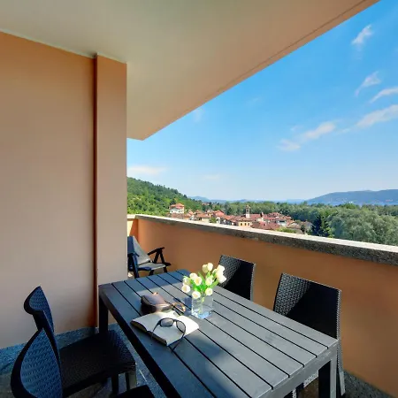 Isolino - Fon104 By Interhome